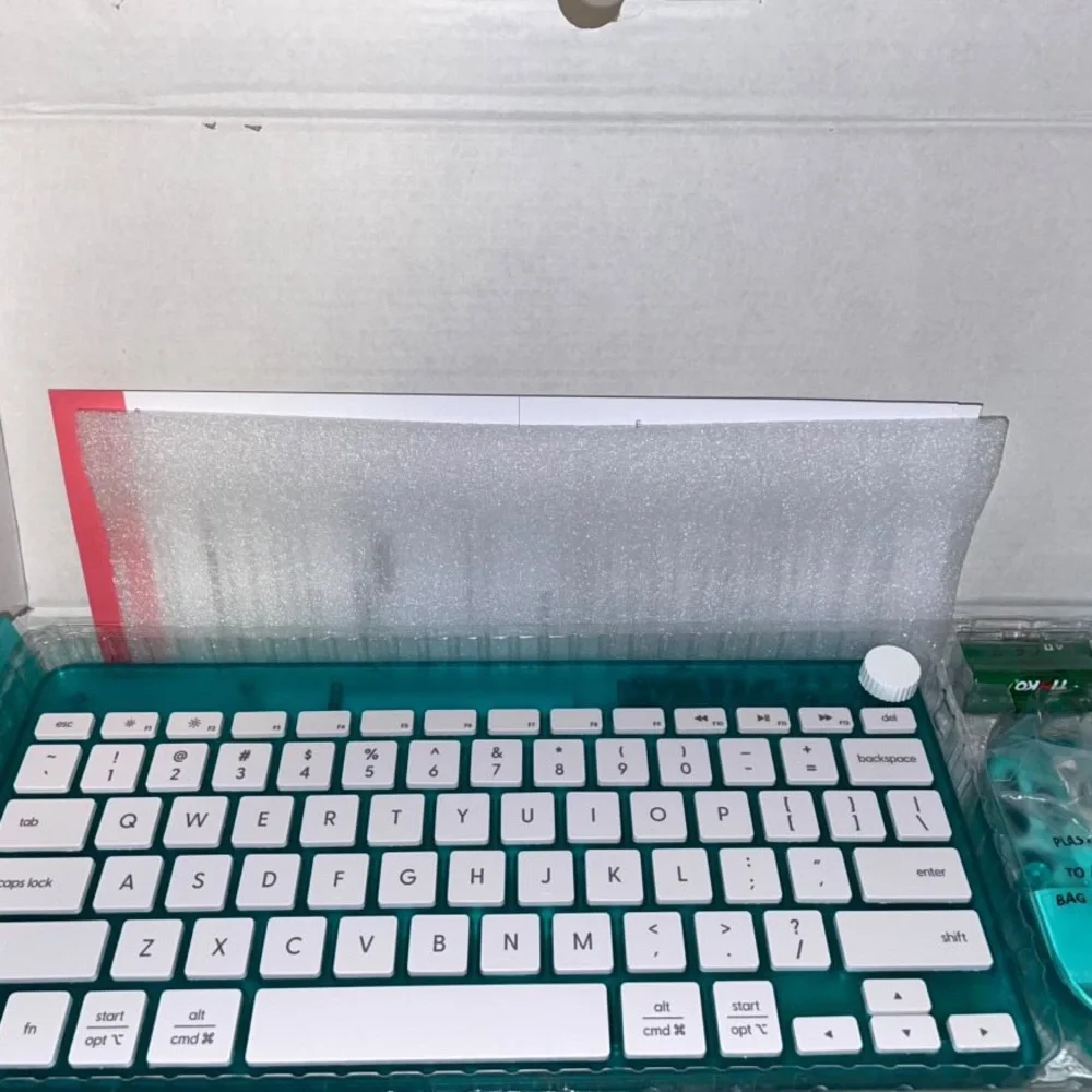 Incipio Wireless Keyboard with Volume Knob - Silver
